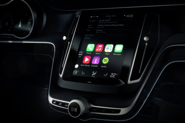 Apple CarPlay in Volvo Autoblog.com